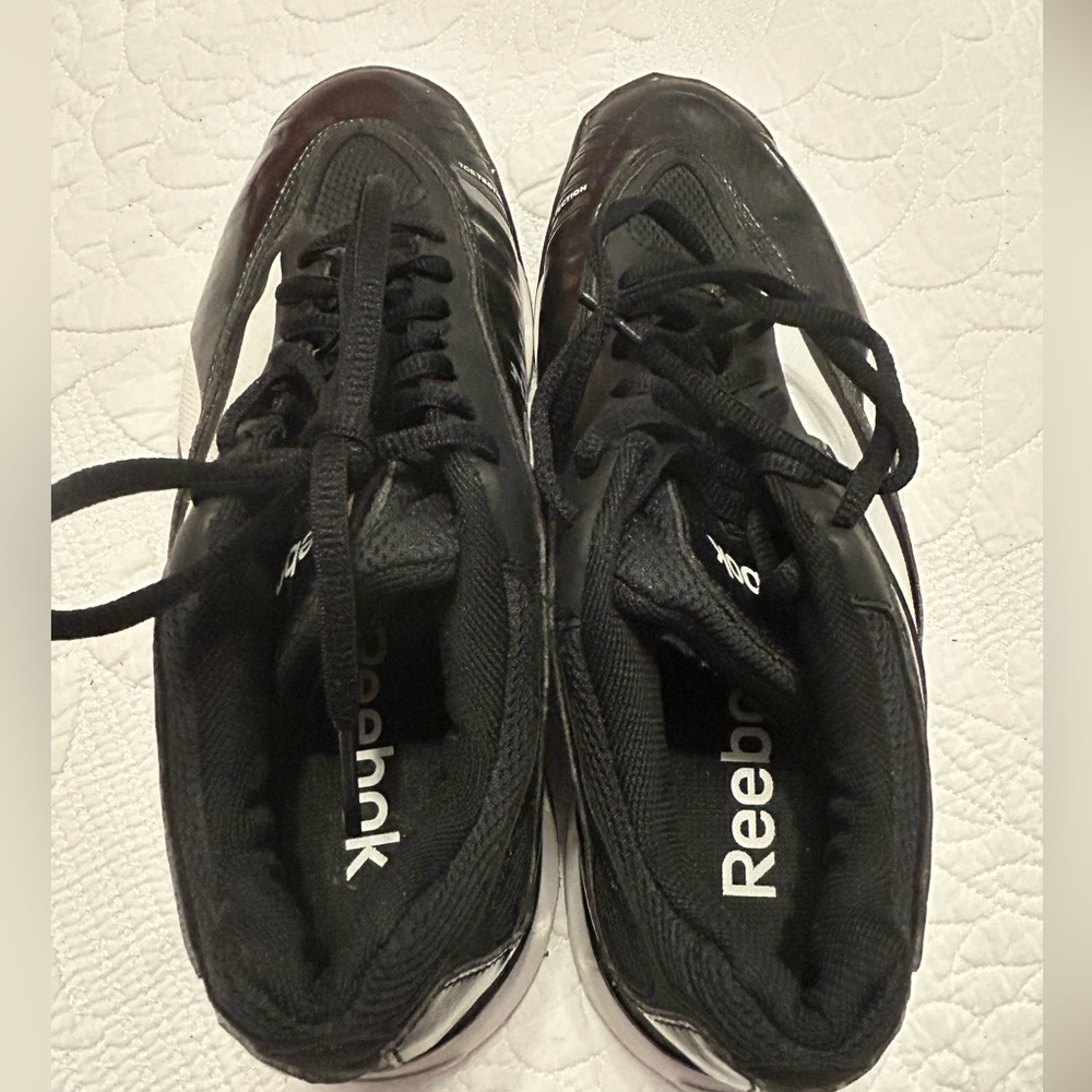 Reebok Men's Black and White Athletic Shoes